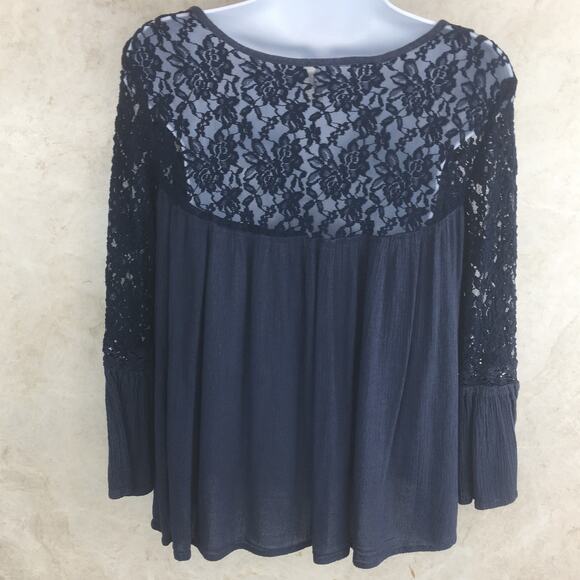 Mudd Blue Summer Cotton Blend Lace Top with Bell Sleeves Women's Size L - Picture 2 of 15